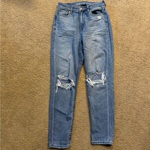American eagle Size 4 Mom Jeans